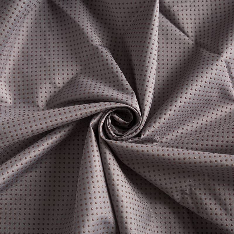 Not afraid of mold or insects 100% polyester chemical fiber non-slip brushed home textile fabric, strong and durable, various colors can be dyed microfiber