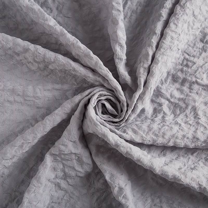 Good wash and abrasion properties 100% polyester chemical fiber seersucker home textile fabric, strong and durable, various colors can be dyed microfiber